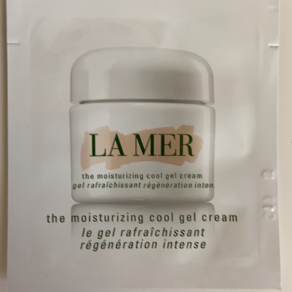 Luxury Full Skincare Routine Sampler - Picture 4 of 5